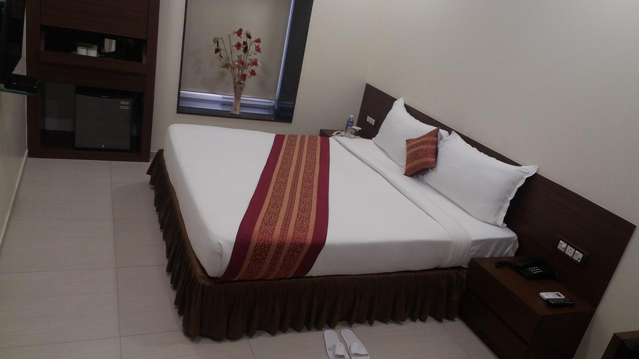 Hotel Ananya Kalkutta Exterior foto